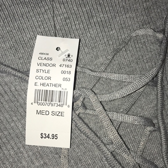 Grey Kendall & Kylie sweater from pacsun - Picture 4 of 4